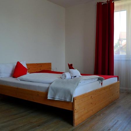 Hotel "Cafe Verkehrt" - Wellcome Motorbiker, Berufsleute Und Reisende Im Schwarzwald Oberhof  Εξωτερικό φωτογραφία